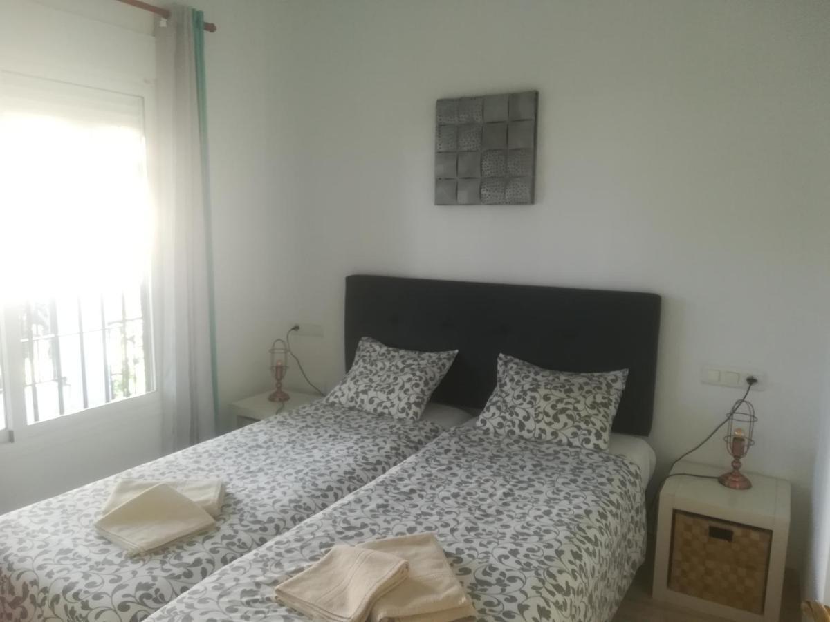 נרחה Burriana Holiday Apartments מראה חיצוני תמונה
