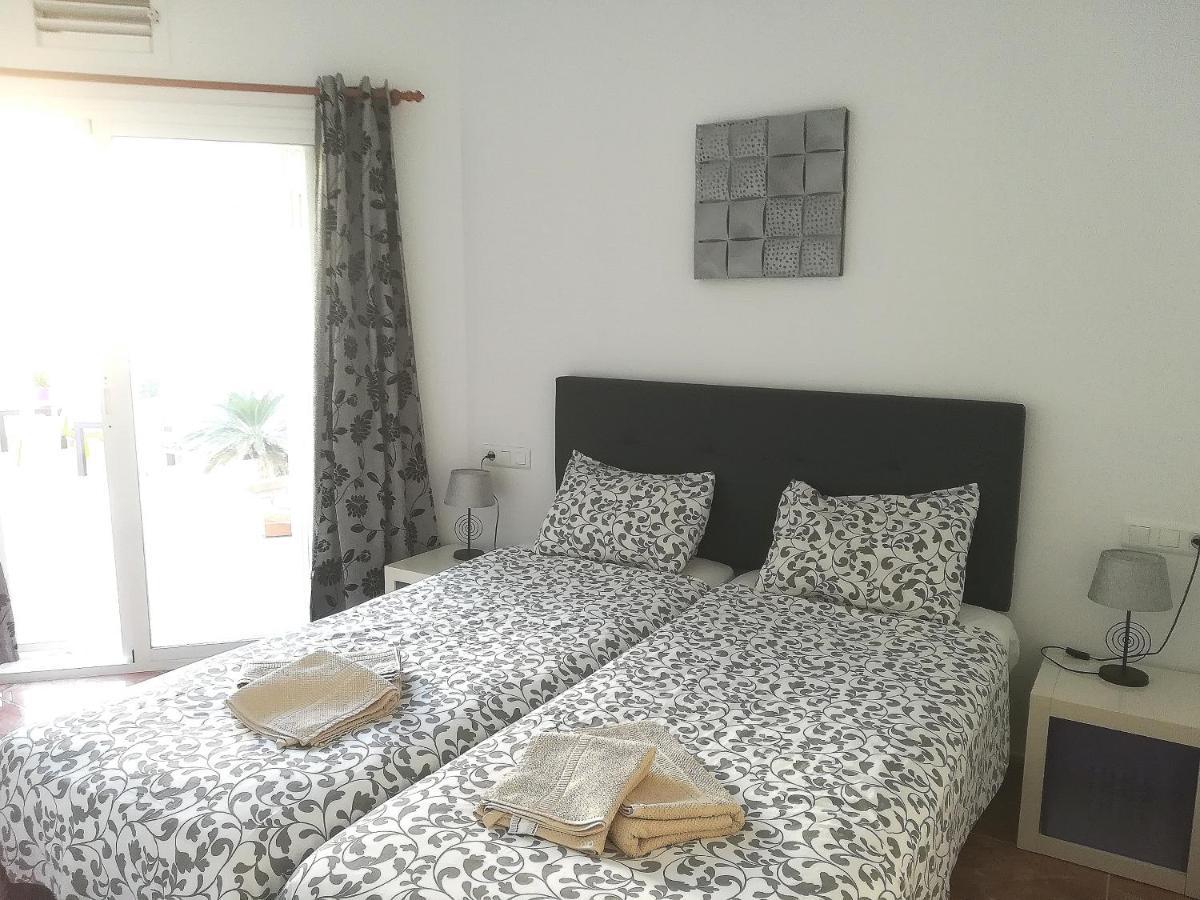 נרחה Burriana Holiday Apartments מראה חיצוני תמונה