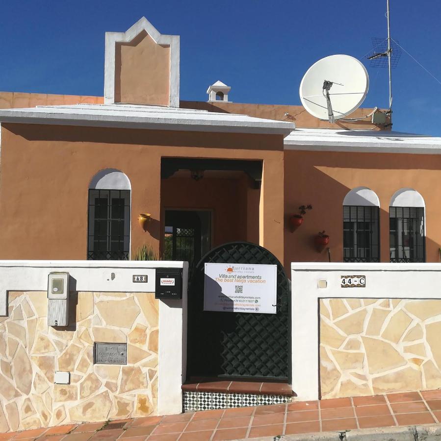 נרחה Burriana Holiday Apartments מראה חיצוני תמונה